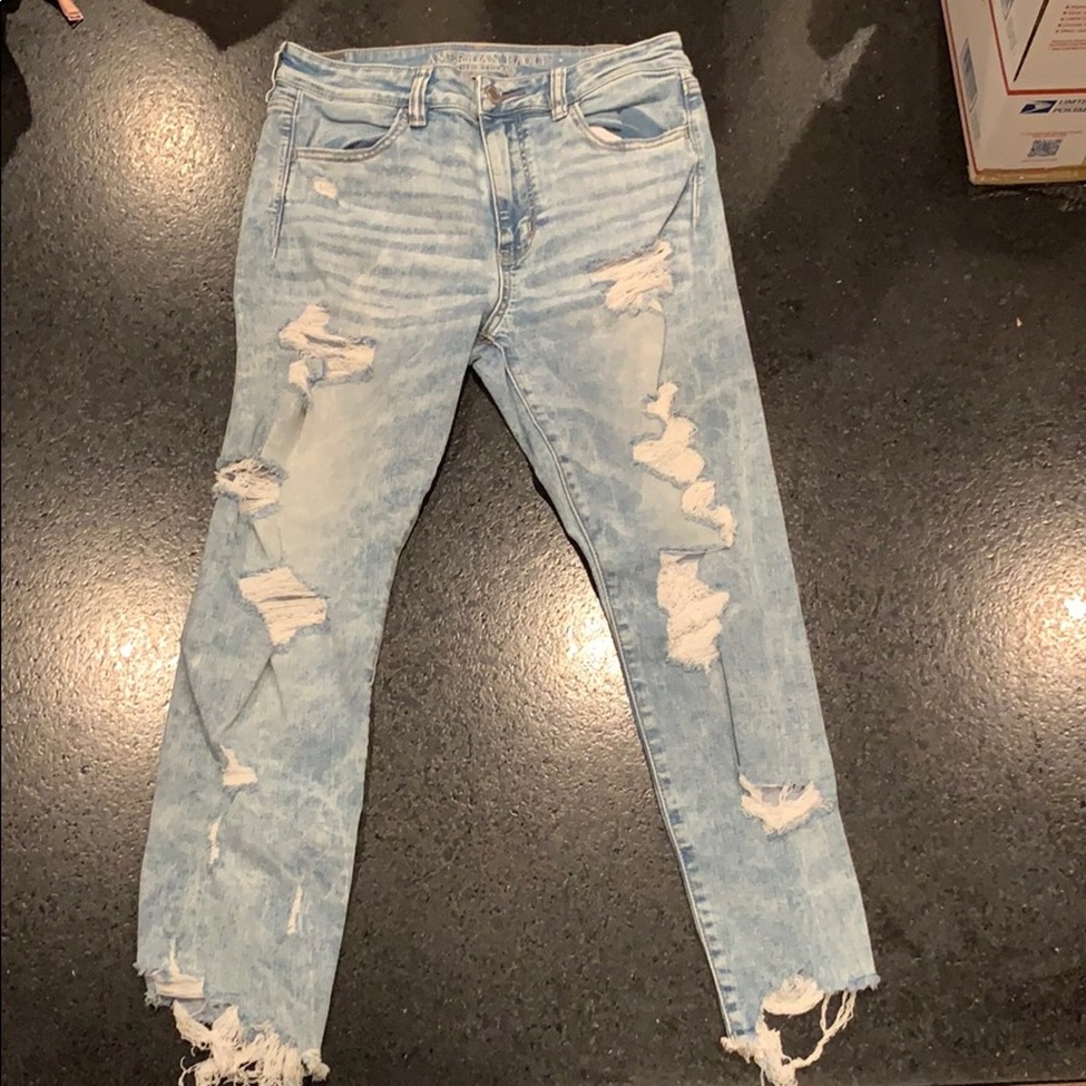 American Eagle ripped stretchy jeans